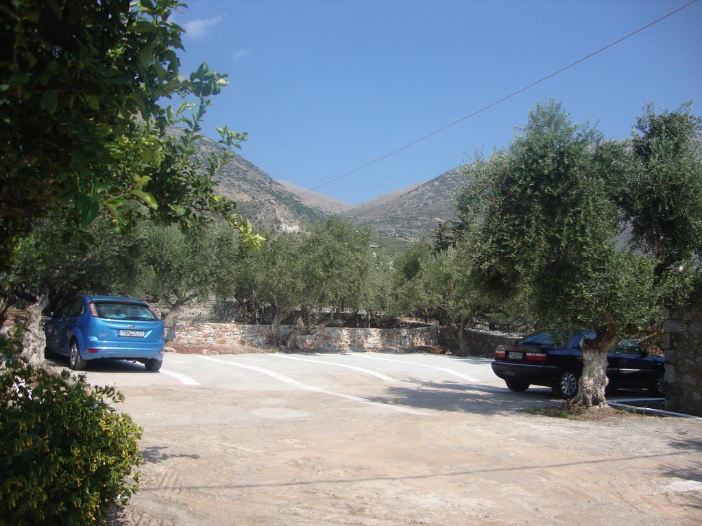 Kafiona Guesthouse Pyrgos Dirou Экстерьер фото