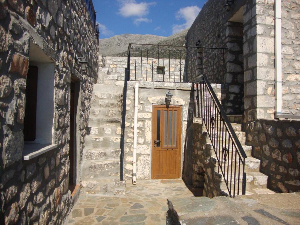 Kafiona Guesthouse Pyrgos Dirou Экстерьер фото